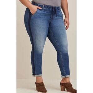 NWT TORRID Pull On Boyfriend Straight Soft‎ Mid Rise Jeans Sz. 5 5X 28 Short